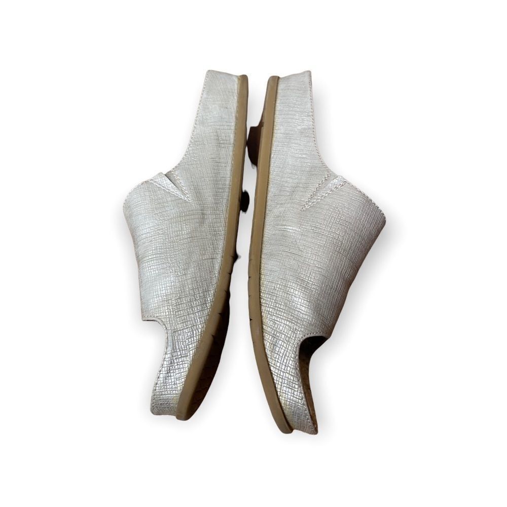 Bare Traps With Memory Foam Gold Metallic Slides … - image 2